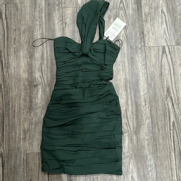 Zara | Dresses | Nwt Zara Bodycon Emerald Green Dress | Poshmark